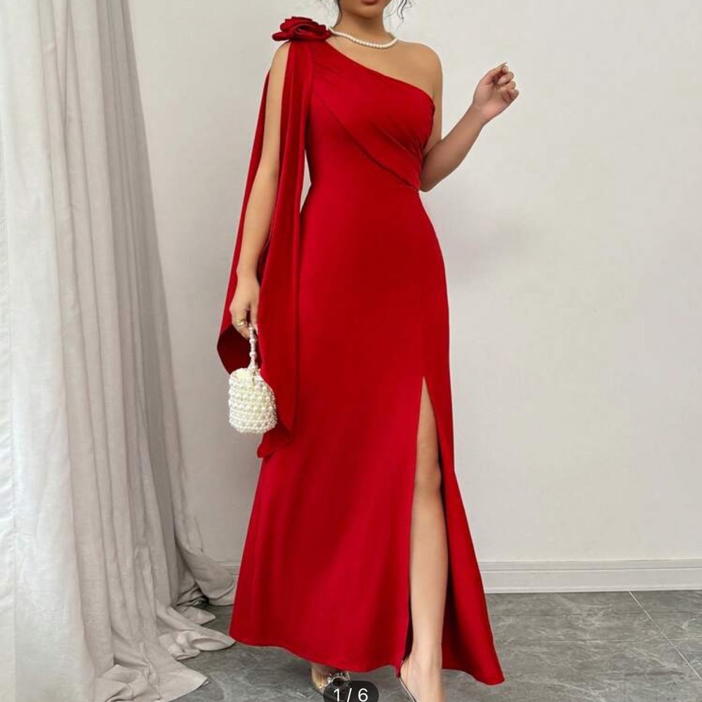 Elegant Red Evening Gown